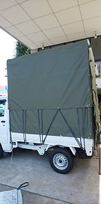 トラック荷台