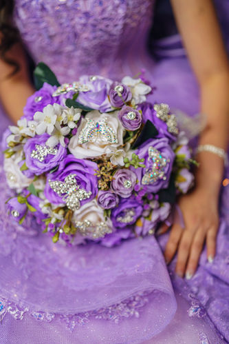 Quinceanera Pre-Session photographed at Presidio Park in San Diego of a Lavender Ramo by Katherine Pina Photography