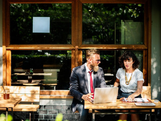 5 Ways Business Etiquette Inspires Trust