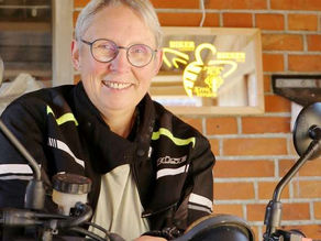 Bienen auf zwei Rädern: Antje Müller gründet Landfrauen-Motorradgruppe
