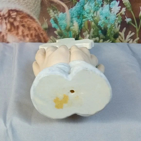 Thumbnail: 🗝️ Retro Decorative Ceramic Hands with Cross and Flowers
