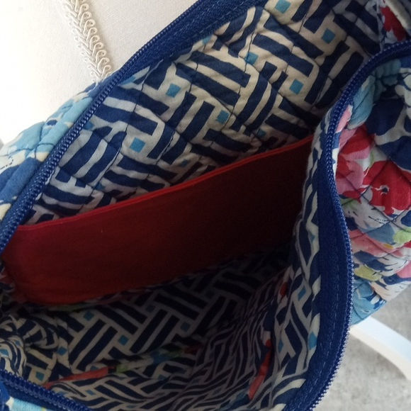 Thumbnail: Vera Bradley Clare Summer Cottage Crossbody