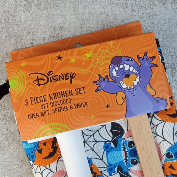 Thumbnail: Disney Halloween Stitch Kitchen Tool Set