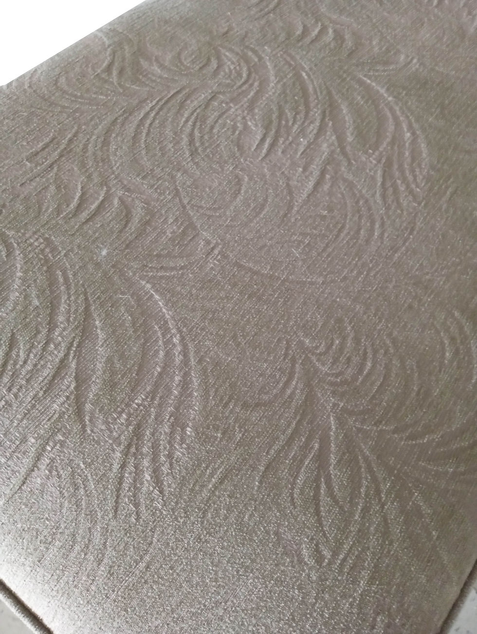 Thumbnail: Vintage Floral Pattern Cream Chaise