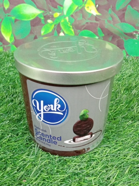 🥨 York Peppermint Scented Candle