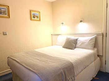 Double Room - Fresh, Clean & Bright