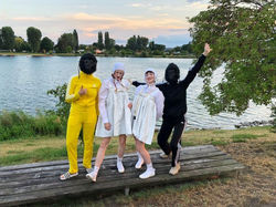 Katharina Rose, Lara Scienzak, Anne Mulleners & Hannah Bründl._edited