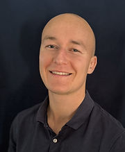 Headshot (1)_edited.jpg