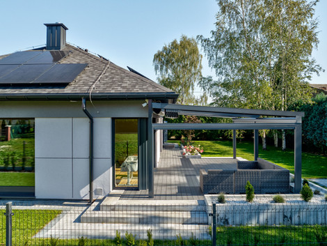 Pergola i taras – elewacja domu i strefa wypoczynku