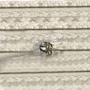 Introducing the extraordinary 'Sword of Orion' ring from the Orion's Splendor Zultanite Collection. This ring embodies a unique design that reflects the cosmic energy hidden within. The Sword of Orion ring represents a modern elegance that exudes boldness and captivates with its majestic sword-like design. Illuminated by a sparkling Zultanite stone, it catches the eye with its enchanting allure. The exceptional color-changing property of Zultanite transforms it from green to turquoise throughout the day, evoking the radiance of the night sky filled with stars. The Sword of Orion ring symbolizes power, grace, and a touch of mystique. Embark on a journey to a different dimension and get lost in the mysterious world of the stars with this magnificent ring.