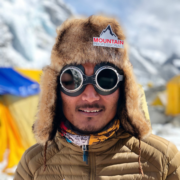 Basecamp 1 - Tashi 2.JPG