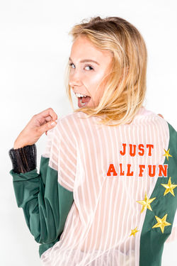 Oyster_Gallery_Image_©Laura_Beckerdite_2016-14