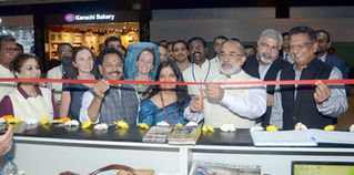 Union Tourism Minister inaugurates the Tourist Counter at New Delhi International Airport