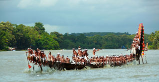 Battle it Out: The Nehru Trophy Boat Race of Kerala