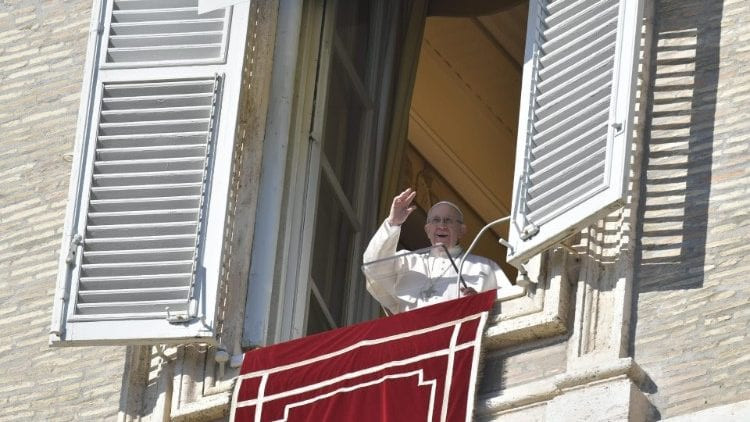 Deixemo-nos iluminar pela luz de Jesus, pede o Papa no Angelus (Foto: Vatican Media)