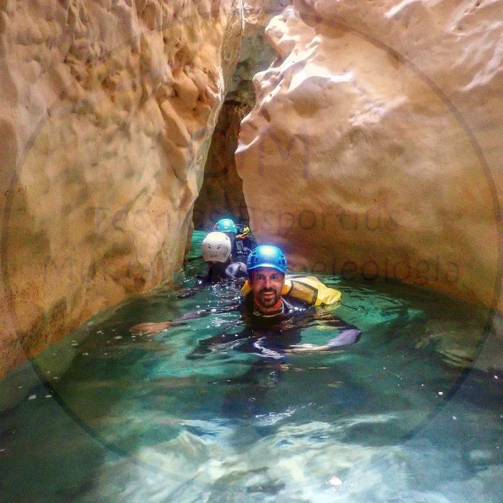 Miniatura: DESCENSO DE BARRANCOS. 25 y 26 de Julio 2026.