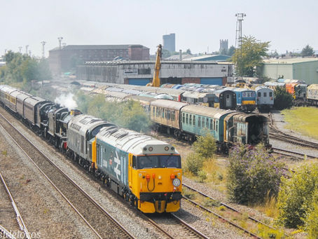 Defiance leads Greatest Gathering Convoy From The Severn Valley Railway