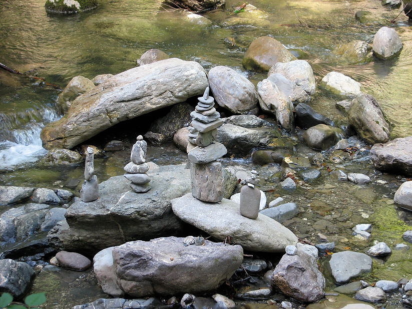 Steinmännchen - Study Group - Die Essenz der Erfahrungen - © Susanne E. Schwaiger