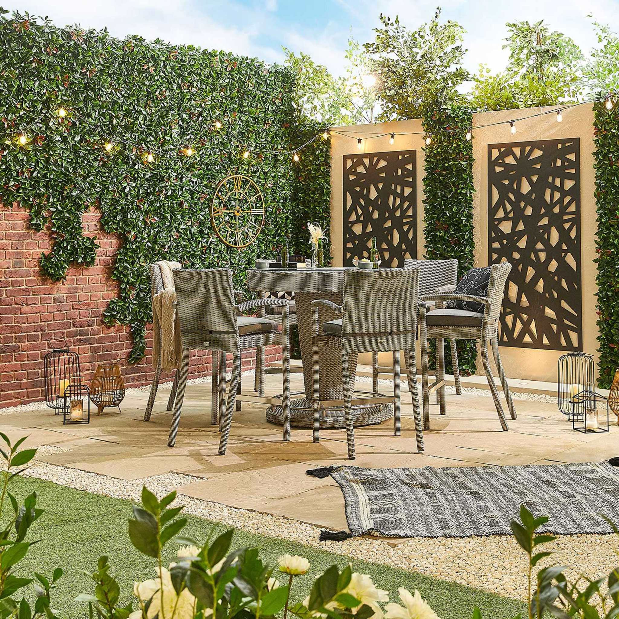 Henley 6 seat bar table with Ice Bucket