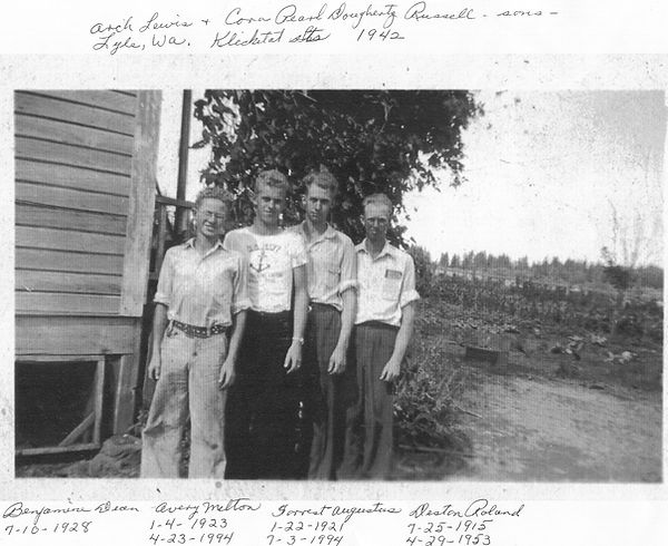 Forrest Sr and his brothers (2).jpg