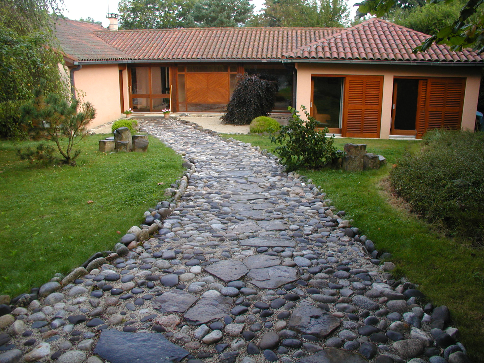 Allée en galet