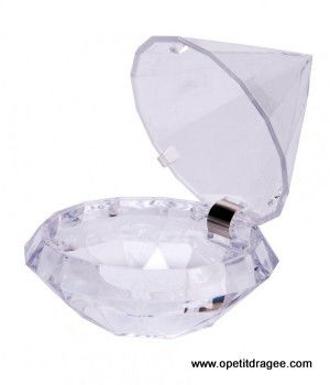 Thumbnail: Boîte en forme de diamant