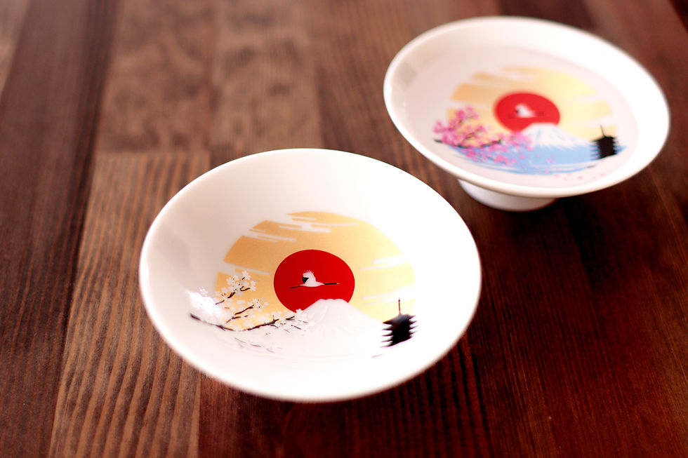 Thumbnail: A set of two cool Mt. Fuji color-changing sake glasses