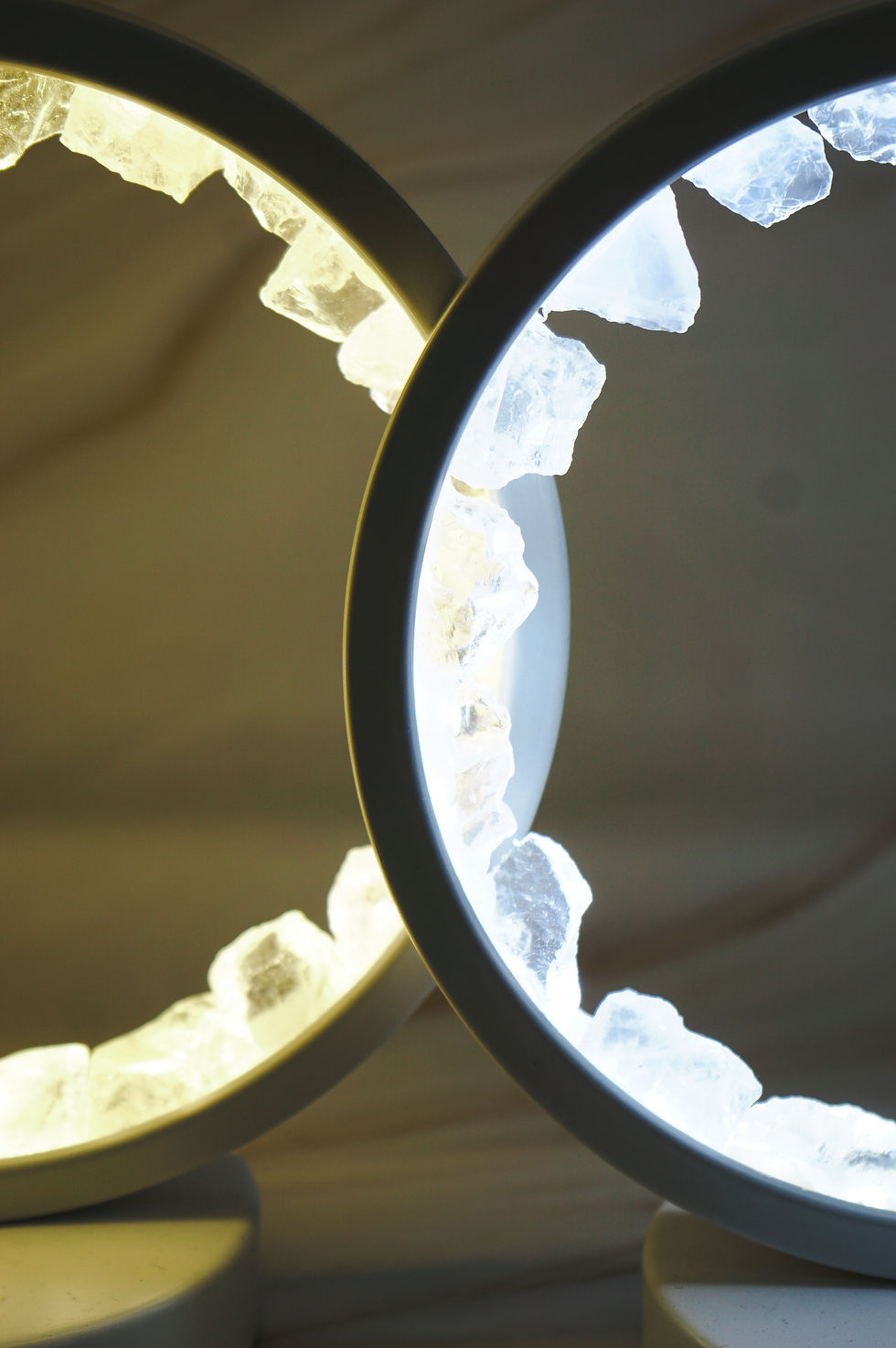 Thumbnail: Circular Crystal Lamp