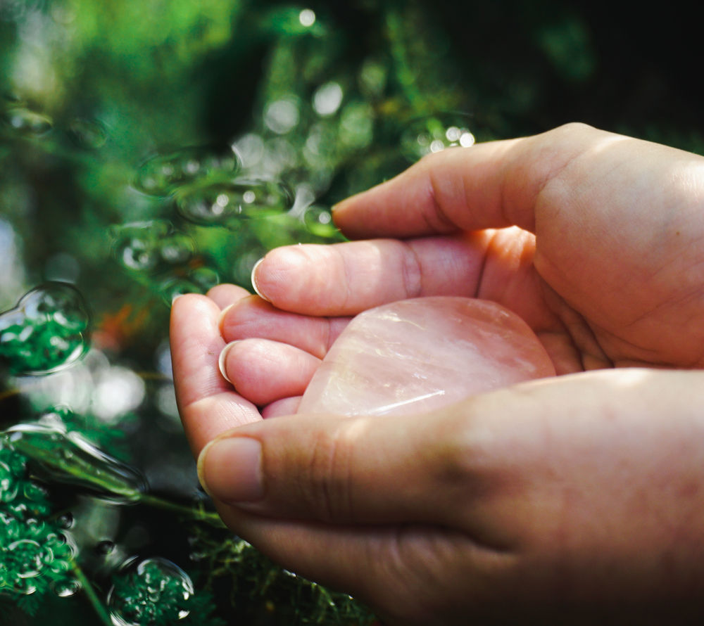 How to Charge and Cleanse your Crystals WATER