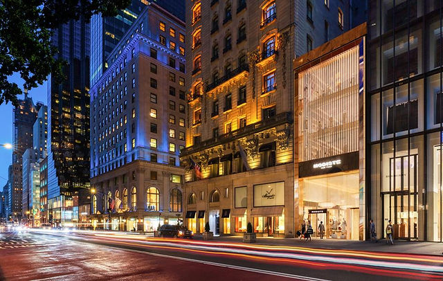 Located on East 57th Street, Malabar Residences is surrounded by luxury boutiques, fine dining, and 