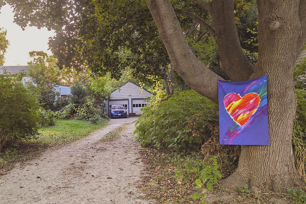 Driveway to Tricia's serene cottage