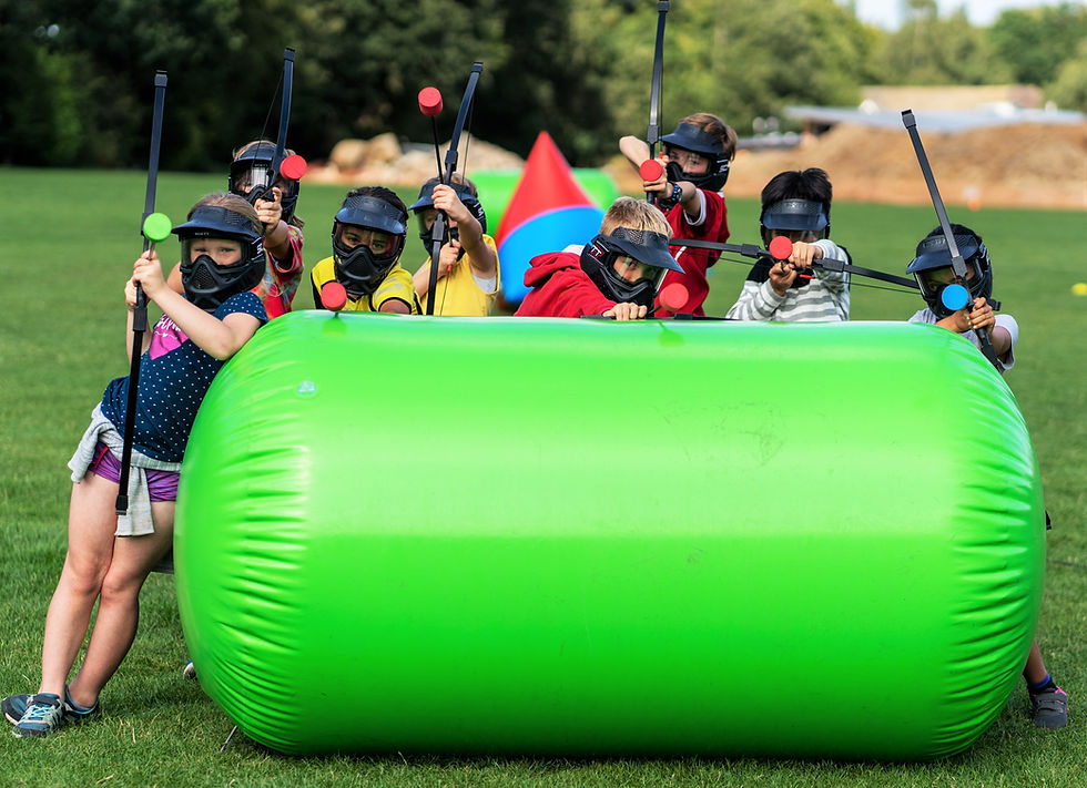 Choosing Between English Day Camps and Boarding Summer Schools What You Need to Know