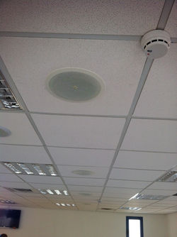 רמקולי שקועי תקרה