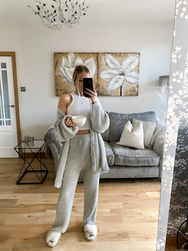 ニット+セーター room306 CONTEMPORARY - Loose V Lowgauge Knit Time to try out the mohair trend - I knitted PetiteKnit's