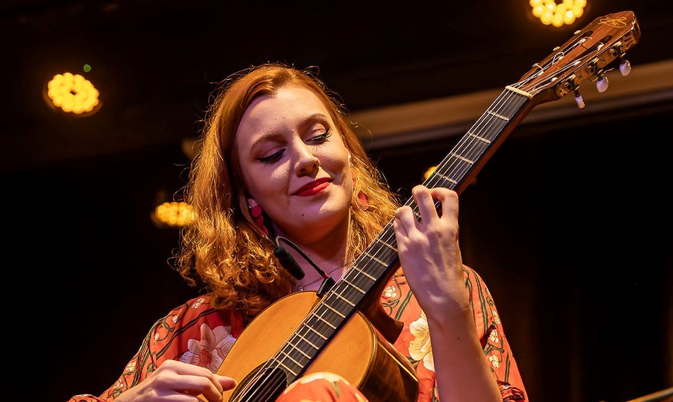 Ana Clara Guerra e o Violão que Fala Brasileiro
