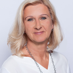 Yvonne.png
