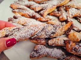 אין קלות וטעימות כאלה עוגיות נוסטלגיה שנמסות בפה - זיוה כהן עושה קסמים במטבח