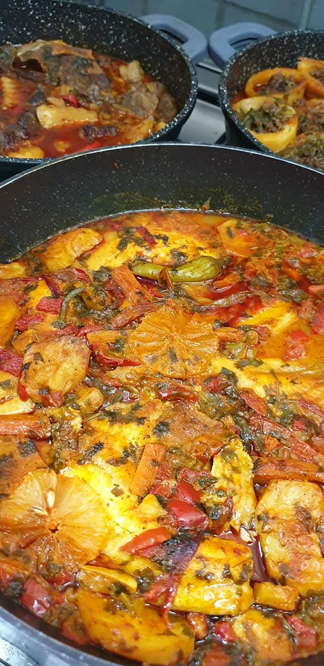 מתכון משגע וטעים ברמות סיר דגים לשבת ברוטב נפלא מומלץ לאכול עם חלה טריה - אילנה לוי