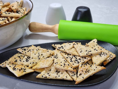 קרקרים משולשים מלוחים - נועם זיגדון