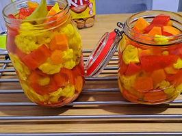 מתכון מושלם לחמוצים טרשי שמוכנים אחרי יום בקירור - אריאלה גולדמן