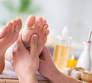 pngtree-foot-massage-in-medical-spa-woman-massage-female-photo-image_33305476.jpg