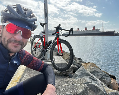 Queen Betty meets Queen Mary