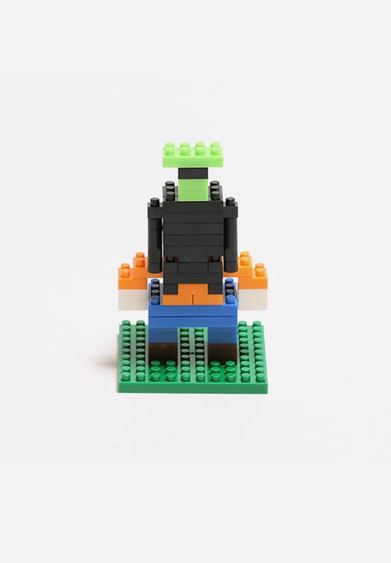 Thumbnail: Goofy Lego