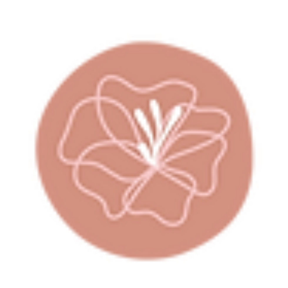Flower from Mamas in Motion PT logo.