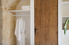 Luxe gite in zuid frankrijk met badjassen en handdoeken