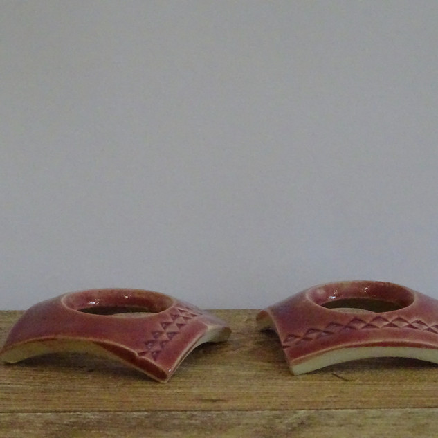 Egg cup Maroon