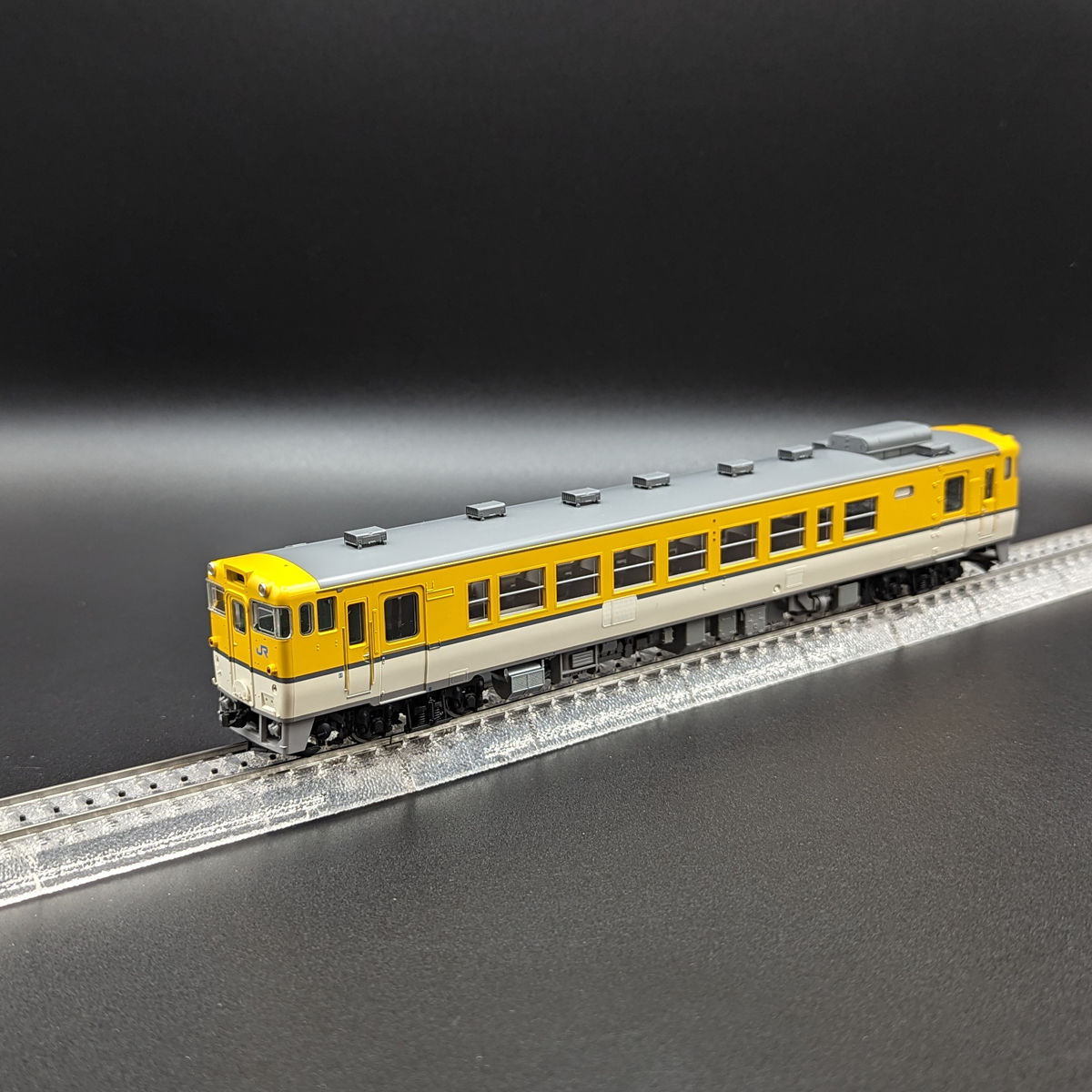 Tomix HO-430 (H0) - Kiha 40-2000 (Hiroshima Livery) (Motor Car)