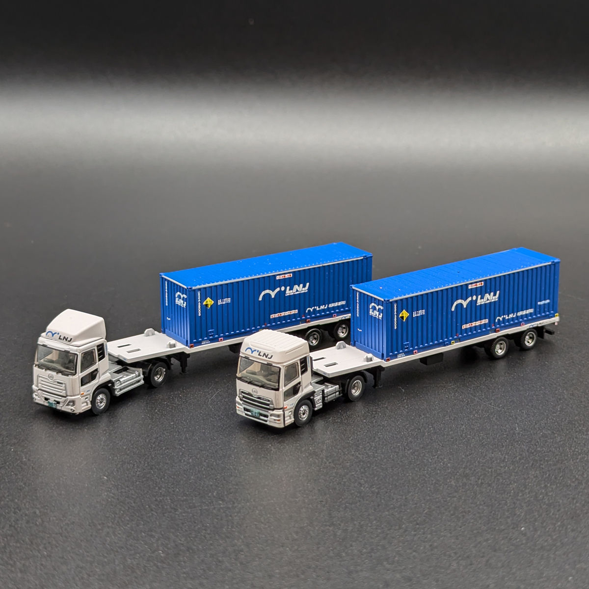 Tomytec 327653 - Truck Collection - Container Transport (Loginet)