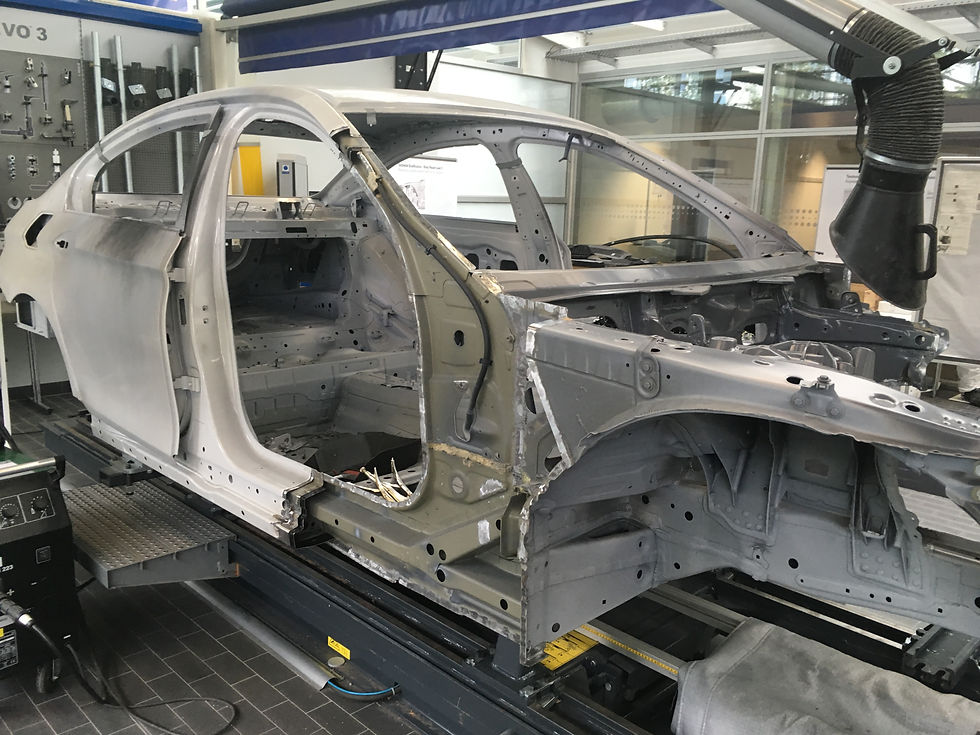 karosseriearbeie Schmitmeier Restaurierung Karosserie Unallschaden  Karosseriewerkstatt Rostbehandlung Auto