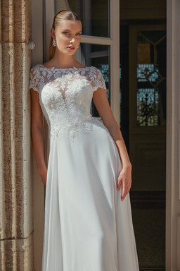 Shakespeare In Love Wedding Boutique Wedding dresses 2 36 Warwickshire UK